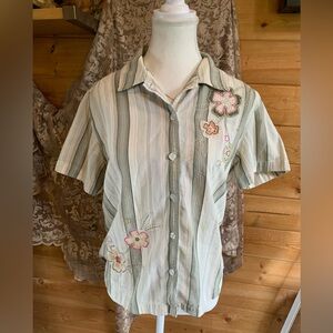 White Stag Kelly Green Cream Striped Button Up Shirt Cottagecore Grandma Grandpa